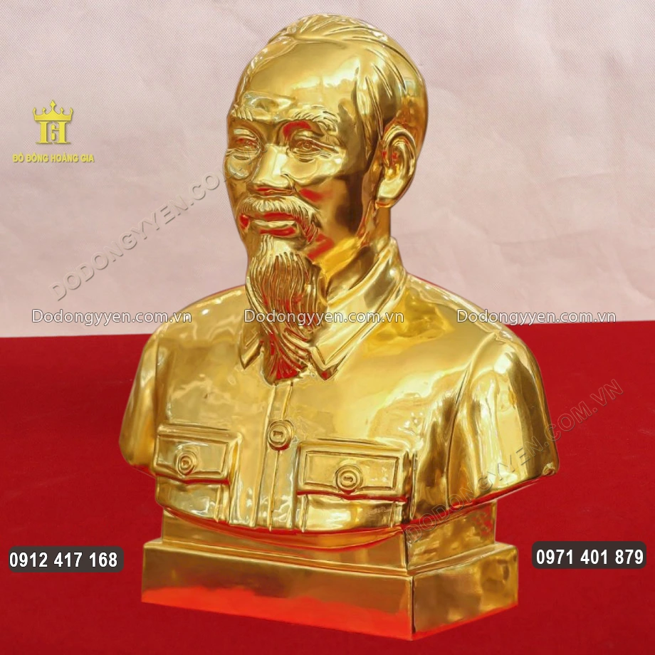 Hình ảnh nhìn nghiêng của bức tượng